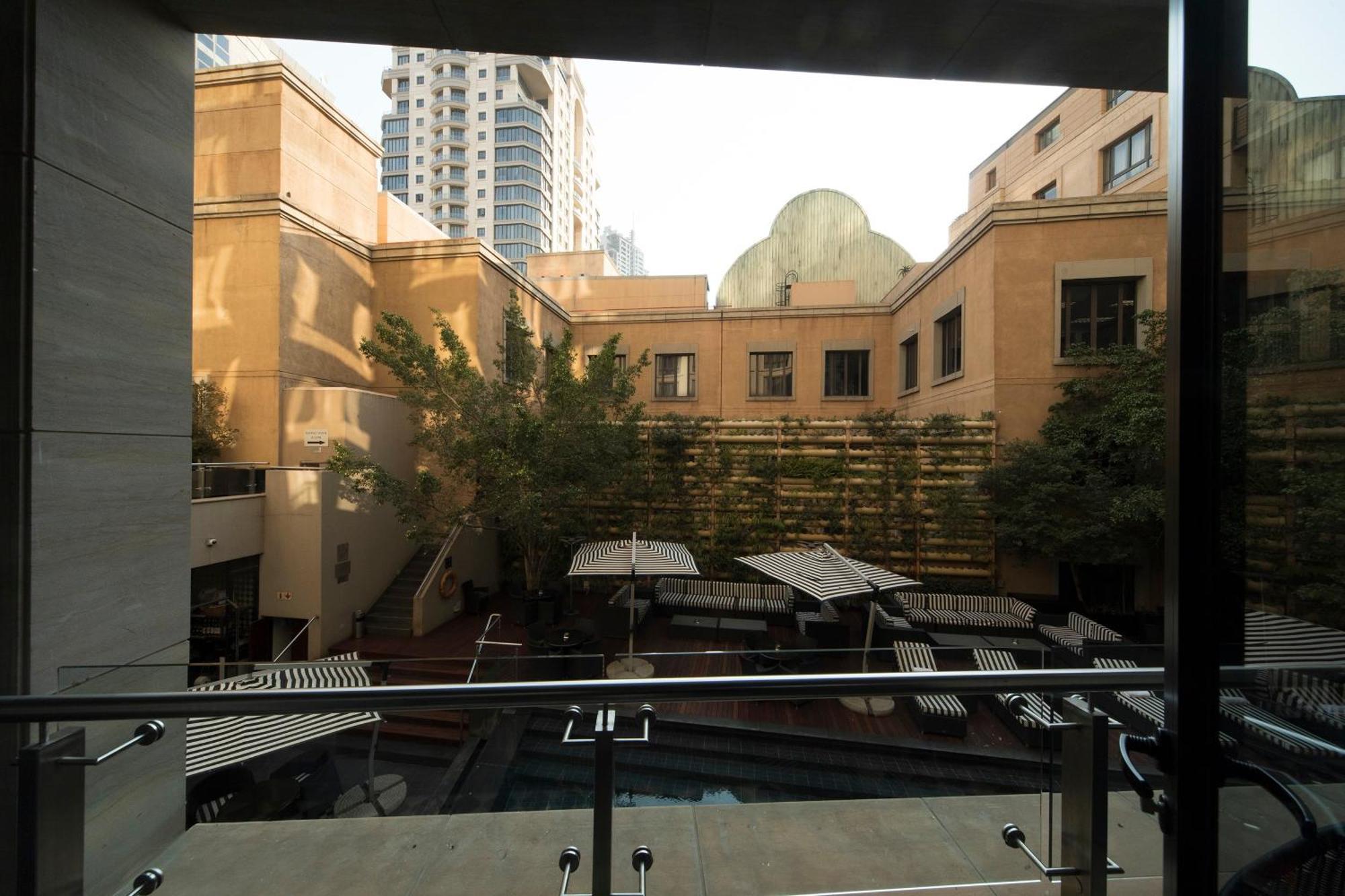 Davinci Hotel On Nelson Mandela Square Johannesburg Exterior foto